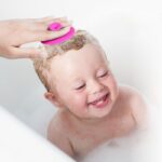 Baby Silicone Shampoo brush Baby bath brush 1 pcs baby wash cloth - Image 3