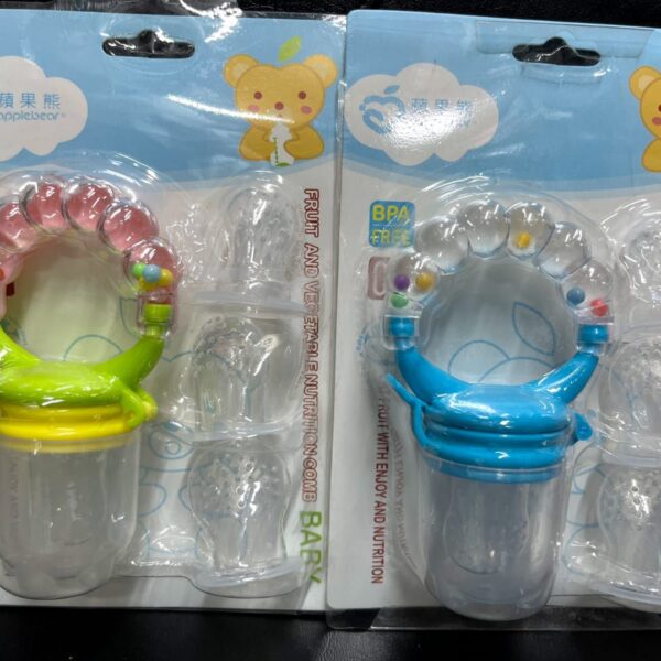 Applebear Rattle Pacifier Set with 3 extra silicone mash bag